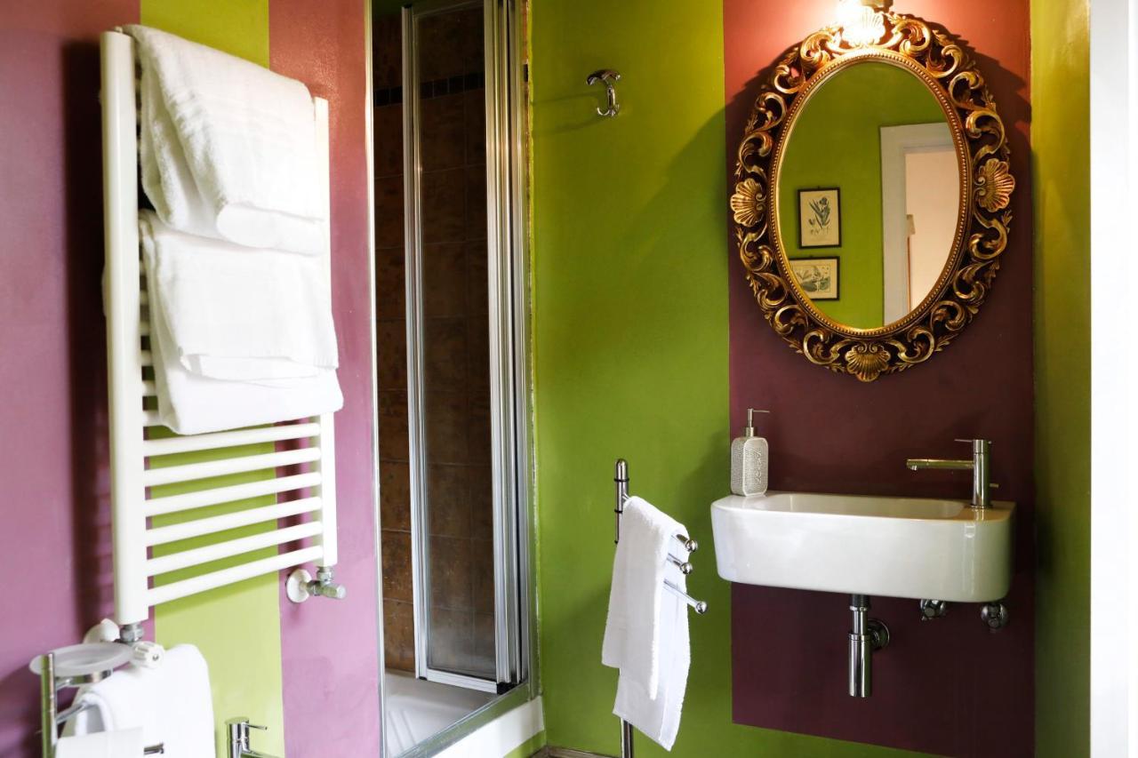 B&B Flairhouse Генуя Экстерьер фото
